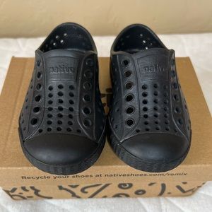 ❌SOLD ON EBAY❌Native Shoes Jefferson Child Size 5C Black